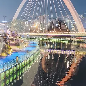 艾迪釜山站酒店 酒店