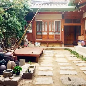 Guest house Gongsimga Hanok Seoul