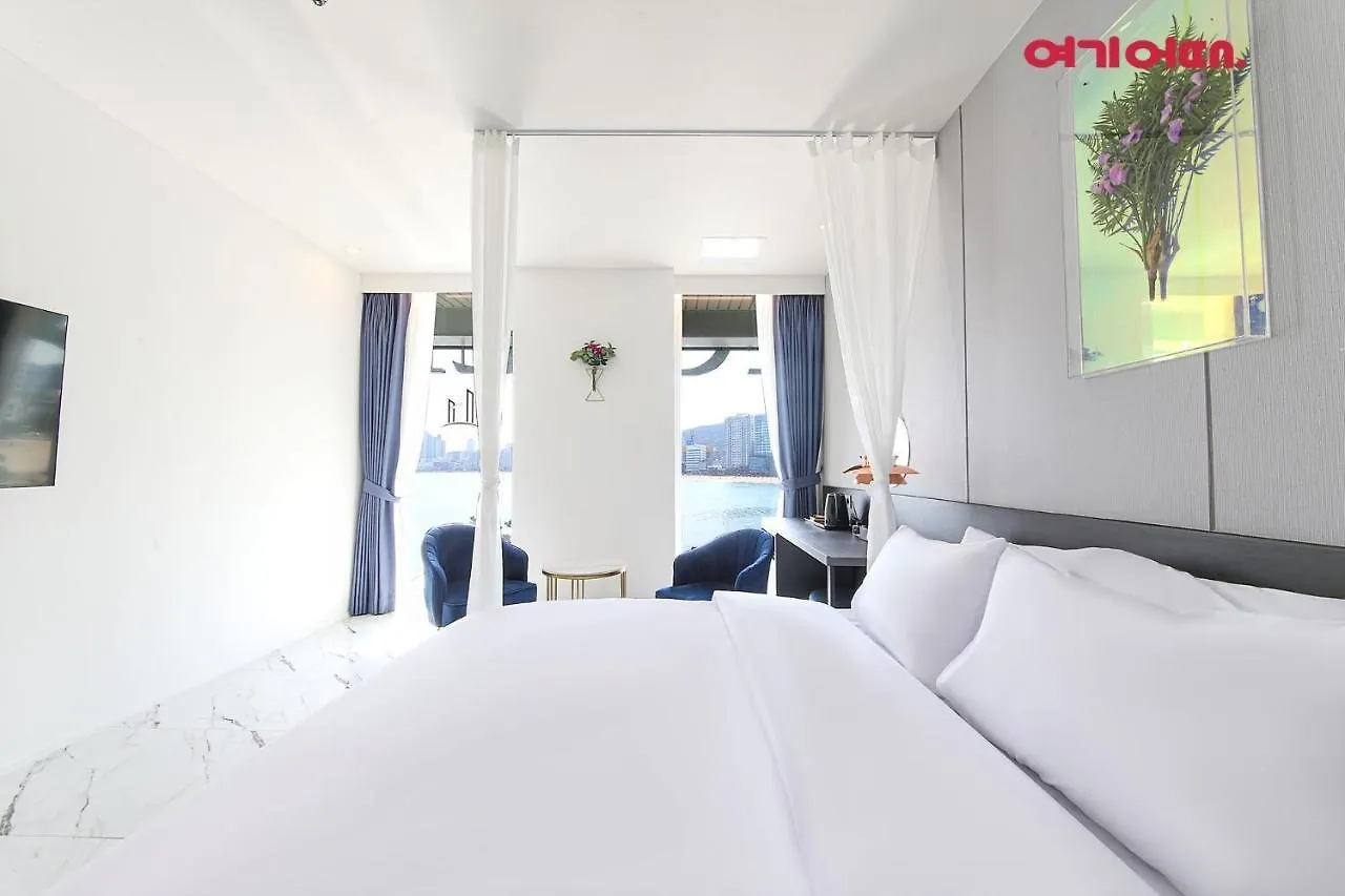 De Homme Hotel Busan