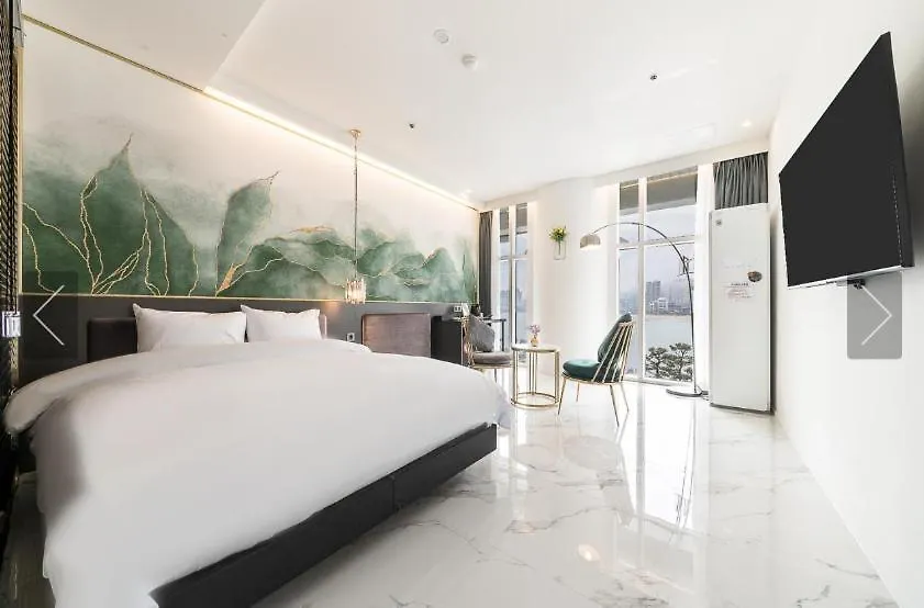 De Homme Hotel Busan